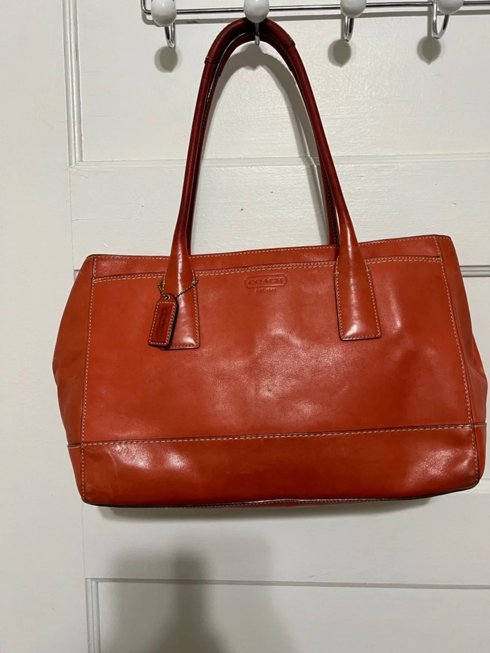Stunning vintage Coach Orange Leather Shoulder Tote with Gold Turnlock